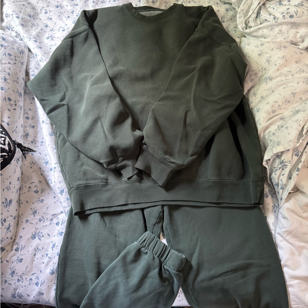 Brandy Melville Green Sweatshirt & Hoodie Set